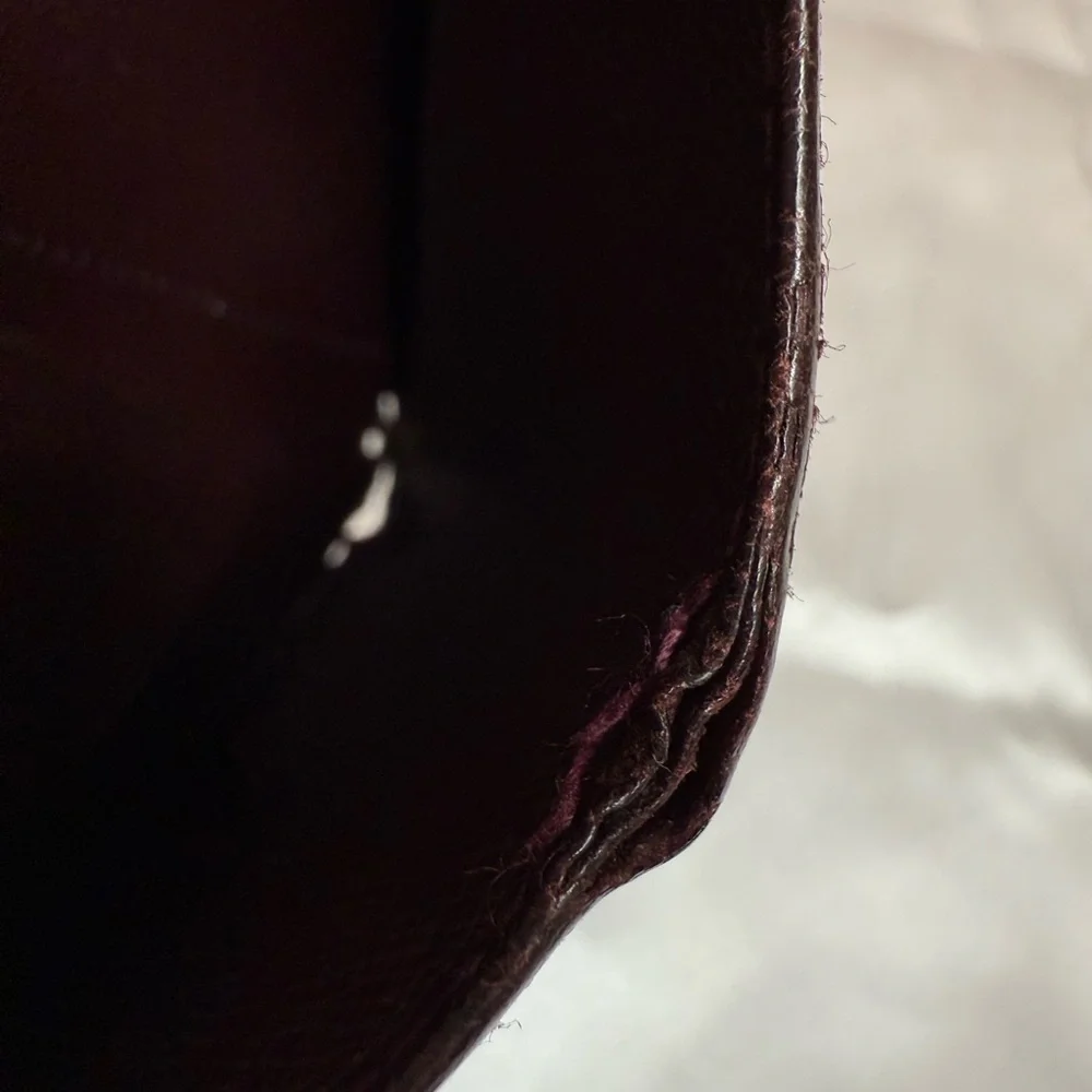 Louis Vuitton Bifold Wallet Brown Taiga Leather (Made in France) with Callouts